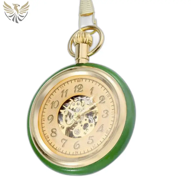 Montre à gousset mécanique luxe chic homme avec détails verts et dorés