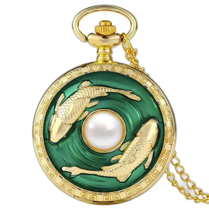 Montre à gousset Poisson Bleu avec Perle Blanche en or et vert, motif de koi