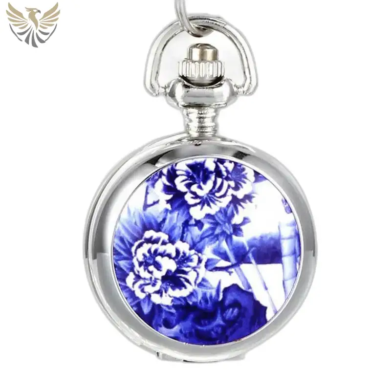 Montre collier Fleurs Bleues Argentée avec design floral bleu élégant