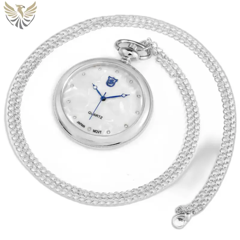 Montre Collier Quartz avec une chaîne en argent, style moderne et élégant