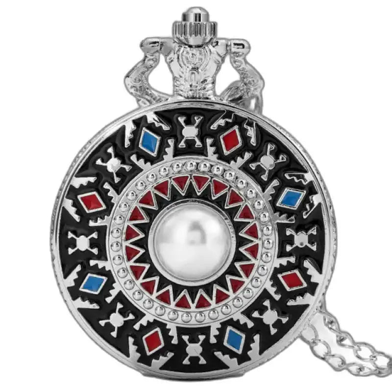 Montre Gousset Collier Diamond Eyes Chic Argent avec sa finition argentée ornée