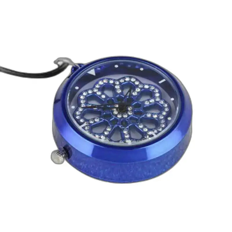 Montre Pendentif Fleur Azurée Chic et Raffinée avec un cadran orné de pierres précieuses
