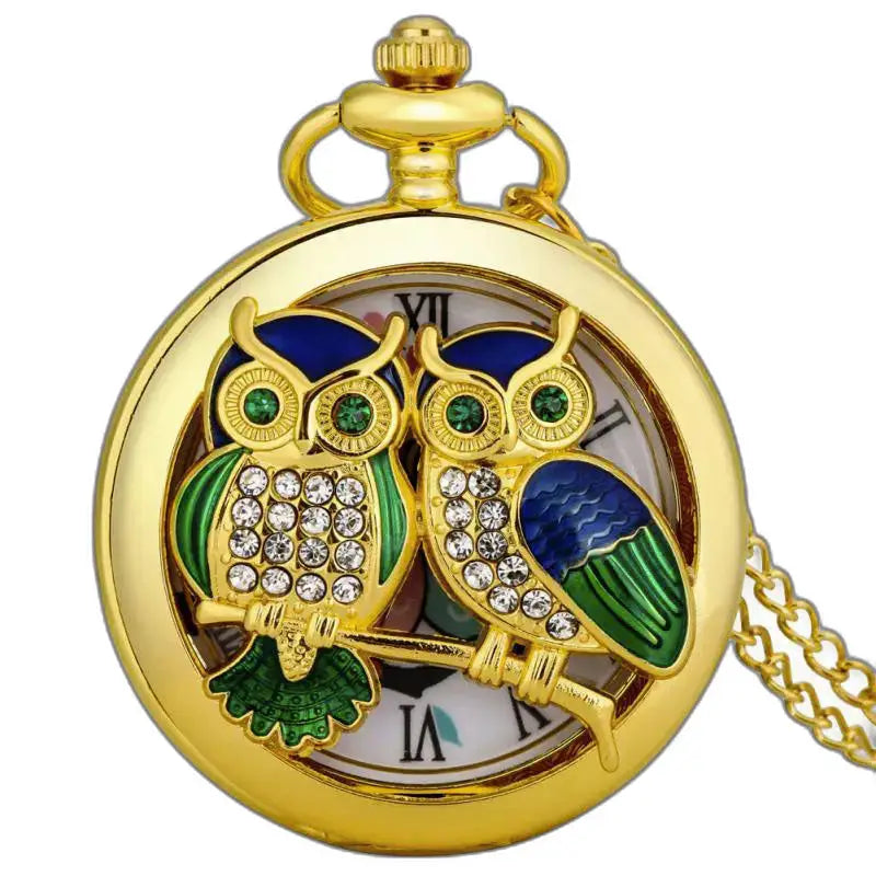 Montre Poche à Quartz Hibou Diamants Or, un élégant hibou diamants en or brillant