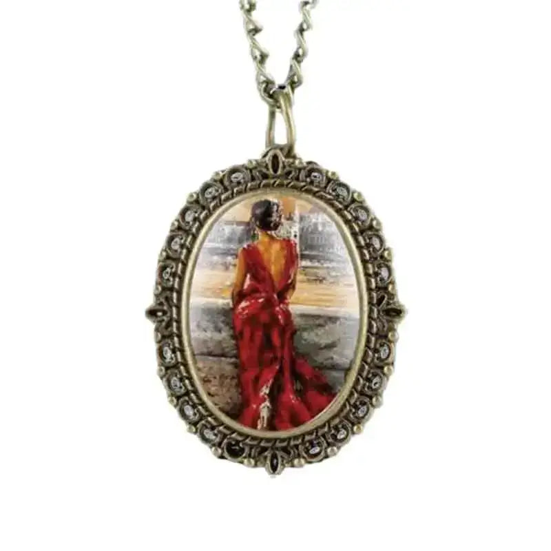 Pendentif Montre Élégant Femme Rouge, modèle unique avec femme en robe rouge